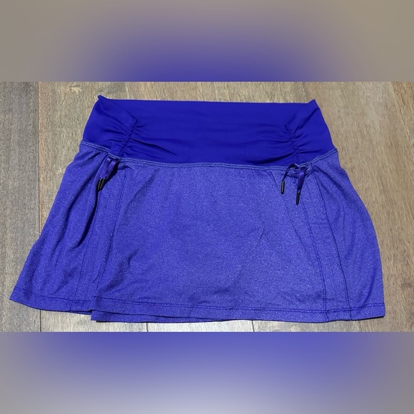 Lululemon Hot’N Sweaty Skirt- Size 6 - Picture 1 of 13